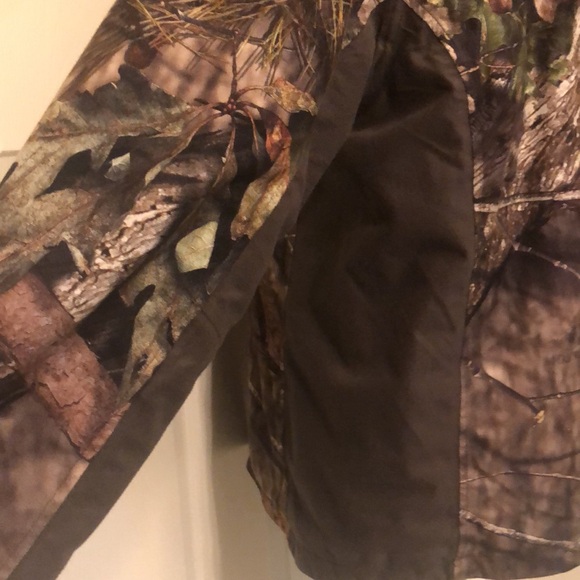 Youth field and stream hunting jacket and pants - Picture 3 of 8